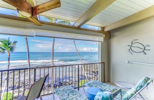 Kailua-Kona Condo | Kona Bali Kai 317 - Oceanfront 2 Bedroom Condo by RedAwning