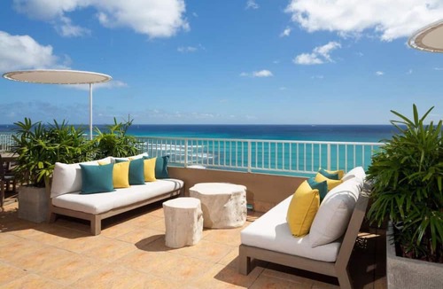 Waikiki Hotel | Waikiki Getaway! Private Balcony, Parking! Close to Honolulu Zoo & Kuhio Beach!