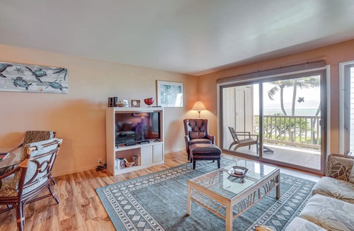 Ualapue Condo | Kaunakakai Condo w/Private Lanai & Ocean Views!