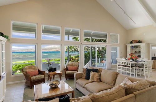 Puako House | Whale's Tail - 3BR Beachfront Home in Magical Puako! Steps to the ocean!