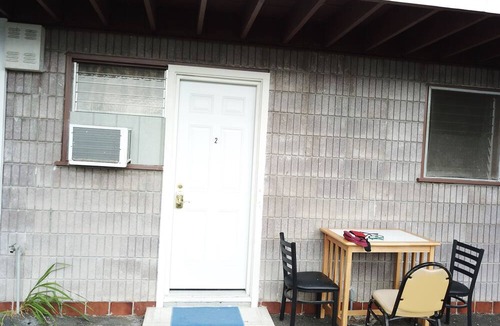Hilo Apartment | Rainbow Hale, Unit 2—a delightful and convenient pet-friendly retreat.