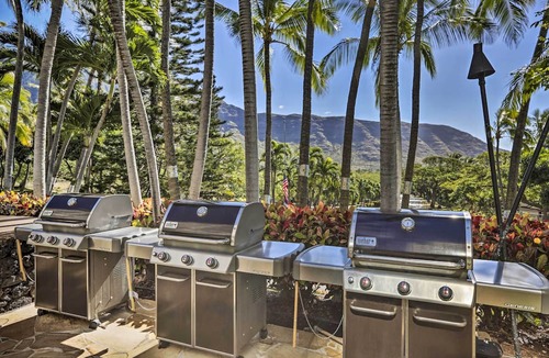 Makaha Condo | Lush Condo w/Community Pool, 1 Mi to Beach!