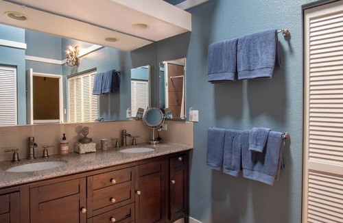 Maunaloa Condo | PANIOLO HALE'S LUXURY OFFERING! ONE OF THE BEST!