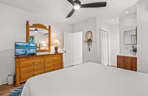 Kahana Condo | Spacious Kahana Sunset C5 Condo with Ocean Views AC, Pool & Beach Access