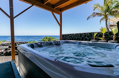 Keaau House | Absolute Oceanfront on Ancient Lava Cliffs! Whales, dolphins, turtles!