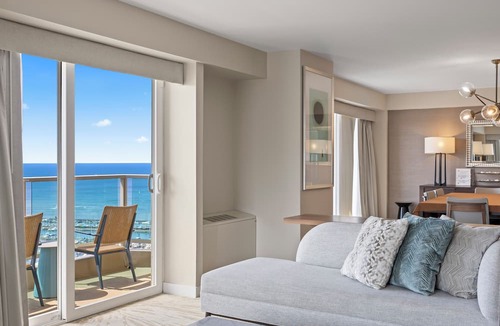 Ala Moana Condo | 34th Floor Ala Moana Large Regal Suite - 2Br/3Ba, Book Now at Special Rate!