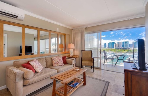 Waikiki Condo | Ilikai 1639 Ocean/Sunset/Marina Views - King Bed - Steps to Lagoon and Beach