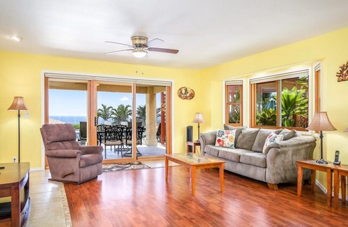Kailua-Kona House | 🏖️Kona Private Home w/A/C, Pool & Rooftop Ocean Views