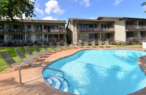 Napili Condo | Old Hawaiian Feel with Oceanfront View