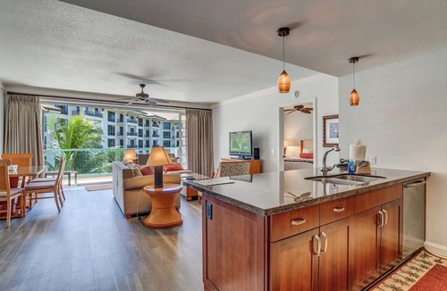 Kaanapali Condo | Honua Kai | Ocean View 2 BR Sleeps 6 | Car Incl. w/6+ Nights | HKH-412 by KBM