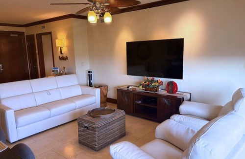 Ko Olina Condo | Hale Healani B-705 Stunning Views of the ocean: Sept. Special Book 7 nights get 1 night free.