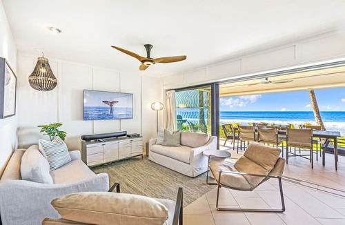 Downtown Lahaina Condo | Easy Accessible Oceanfront Luxury Townhome in Puamana