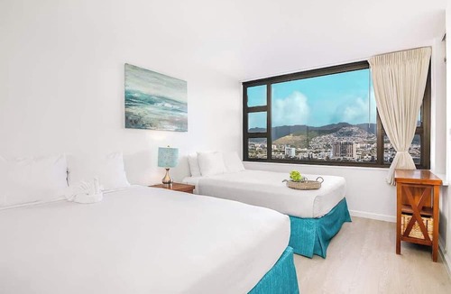Waikiki Condo | Waikiki condo w/pool & free parking