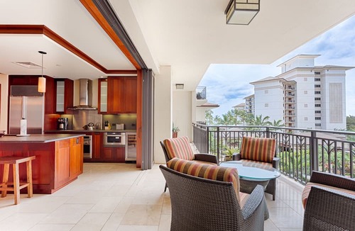 Ko Olina Condo | Relaxing 4th floor with Lap Pool View - Ocean Tower Beach Villa