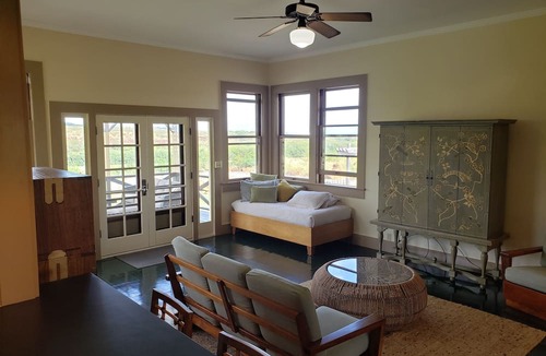 Waimea House | The Ishihara Home- Classic Quality!