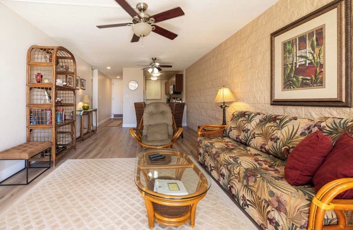 Maalaea Condo | Oceanview Kanai A Nalu 316 Great Views Split AC Pool Great Value