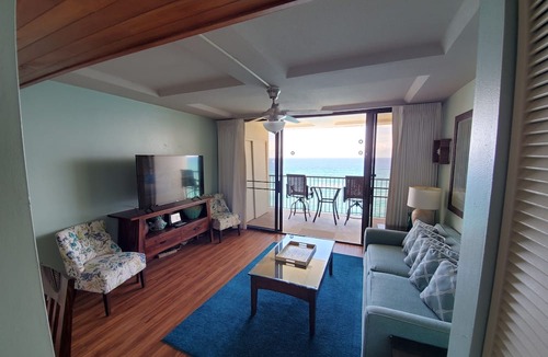 Makaha Condo | Permitted Hawaiian Princess - High floor, amazing view, ocean, turtles, sunsets