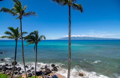 Kahana Condo | Fantastic details throughout 2BD oceanfront condo