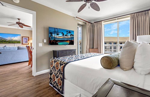 Kaanapali Condo | Maui Resort Rentals: Honua Kai Hokulani 608 - 6th Floor 1BR w/Partial Ocean & Mountain Views!