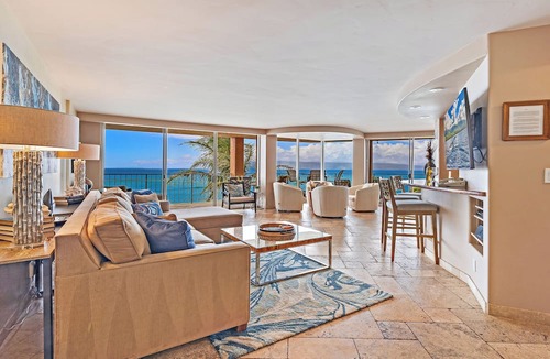 Kahana Condo | Spectacular ocean views at Spacious 2-BR AC Pool- Royal Kahana 610