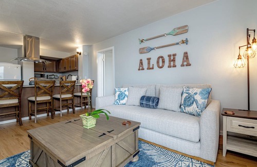 Hilo Condo | Renovated air conditioned 2 bed/2bath condo in the Heart of Hilo!