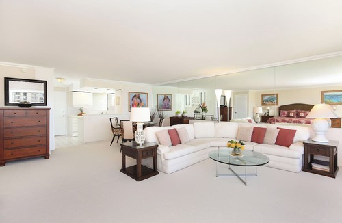 Diamond Head - Kapahulu - St. Louis Condo | Breathtaking Ocean Views from Quiet Beachfront Condo! Free Parking & Wi-Fi!