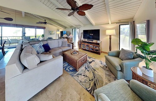 Wailea Condo | Wailea Ekolu Village 1406 | Gorgeous Views + Community Pool!