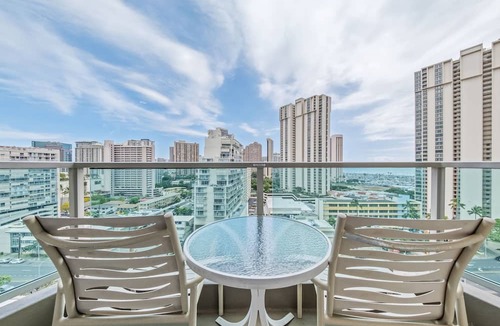 Ala Moana Apartment | Ala Moana Condo by Zelloo