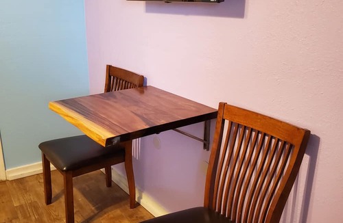 Wailuku Apartment | Budget Downtown Studio-J w/Queen Bed, Micro-Kitchen AC, WIFI & 4 free Streamers