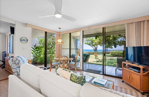 Napili Apartment | Napili Point A26 1BD Oceanfront Paradise