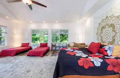 Honomu House | Heavenly Hawaii Retreat Home near Hilo and Ocean and Waterfalls