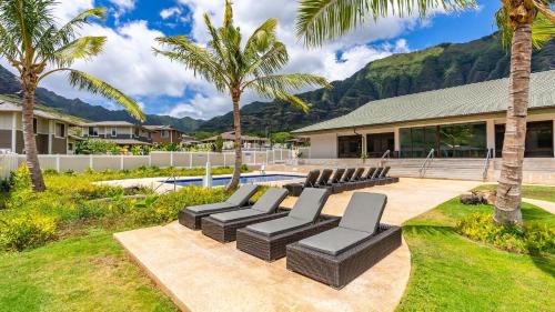 Makaha Valley House | Makaha Hideaway by AvantStay