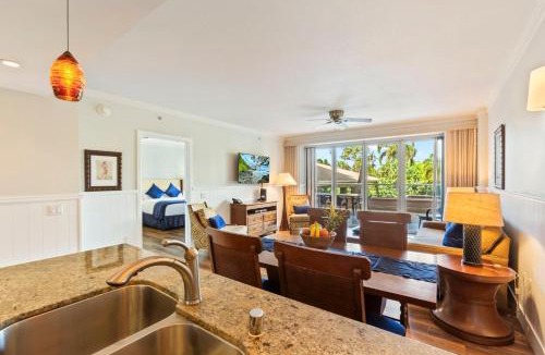 Honokowai Apartment | Extra large 1BR LUXURY resort condo with MASSIVE outdoor space & balcony
