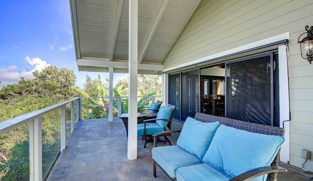 Kailua-kona House w/Balcony & Ocean Views!