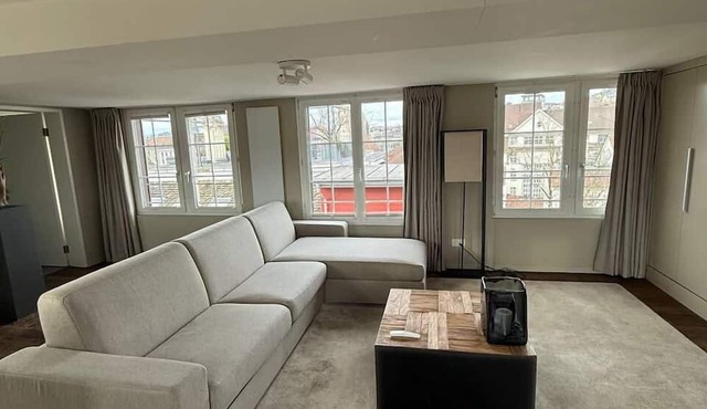 Airhome Limmatquai River View Apartment in Zürich
