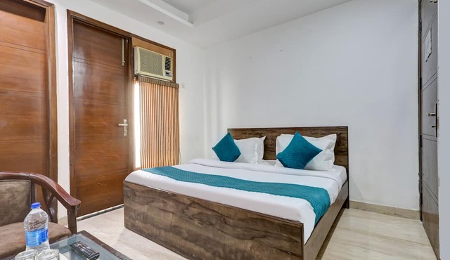 Mauryan Elite Hotel Qutab Minar Metro Station in New Delhi