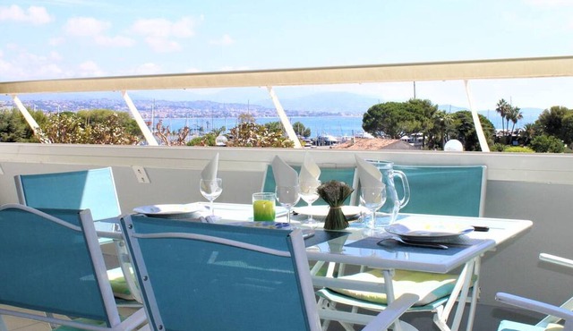 Beautiful 3-room apartment with terrace and parking in Villeneuve-Loubet Plage