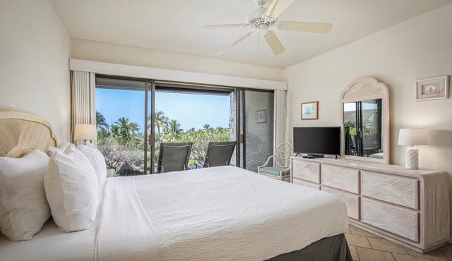 Keauhou Punahele B-107 Ground Floor, Spacious Lanai, Personal BBQ, VERY Quiet