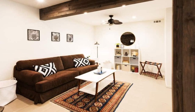 Modern Upcountry Hawaiian Suite for a Romantic Getaway in the Upcountry of Maui! in makawao