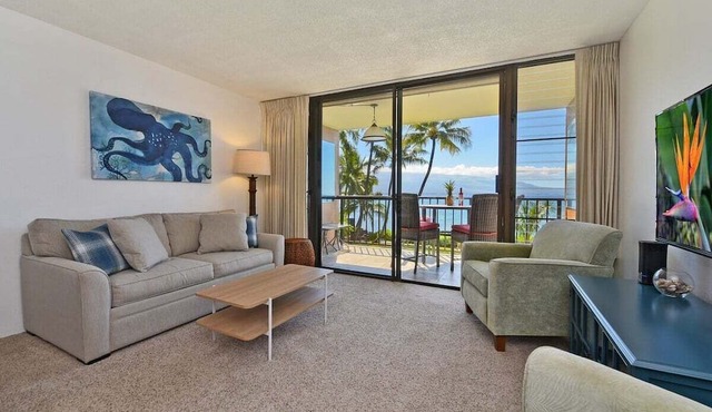 OceanFront 1BD Amazing Ocean Views - Maalaea Banyans 203