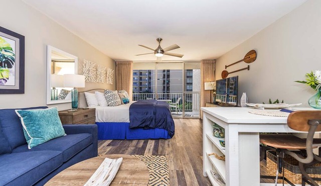 Fabulous Oceanview Studio 318 at Royal Kahana