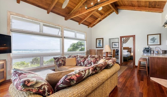 Incredible Beach House with Stunning Views in Laie, Hawaii