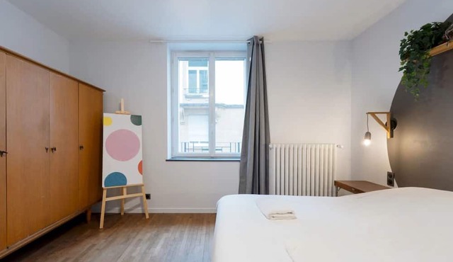 The Atelier Apartment, 4-star rated, sleeps up to 5 people in Metz