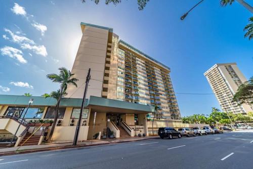 Waikiki Beach Golden Holiday
