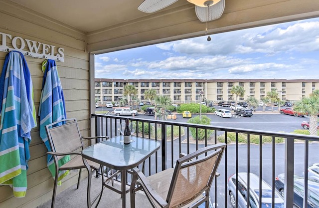 Beach & Pool Access: Hilton Head Family Escape! in Hilton Head Island